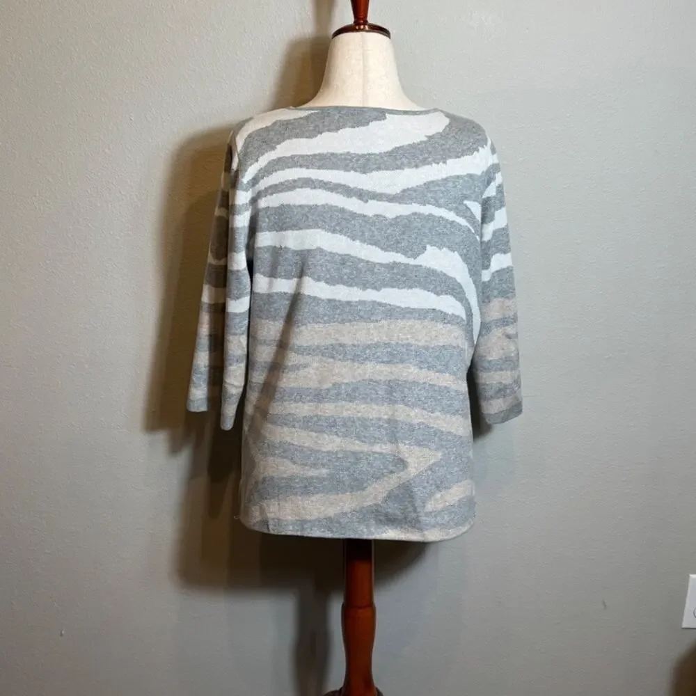 Chico's sweater gray tan cream white zebra print 3/4 sleeve pull on Sz 2 US L